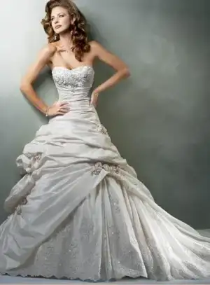 $Wedding-Dress-hs-1224.webp
