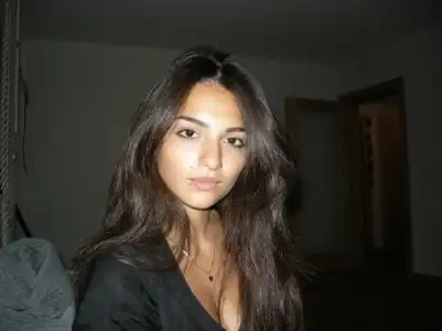 $Melisa-Asl&#305;-Pamuk-Resimleri-Ve-Melisa-Asl&#305;-Pamuk-&#304;le-&#304;lgili-Görseller.webp