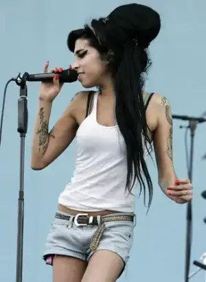 $amy-winehouse-8.webp