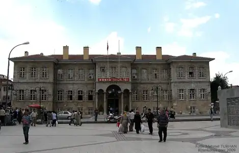$valilik_meydani1.webp