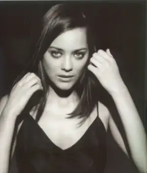 $Marion-Cotillard-2.webp