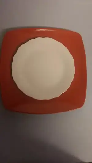 4lü kirmizi tabak.webp