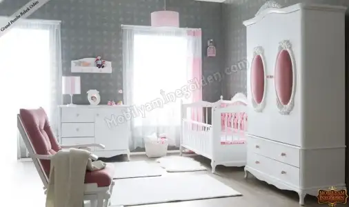 kız bebiş.webp