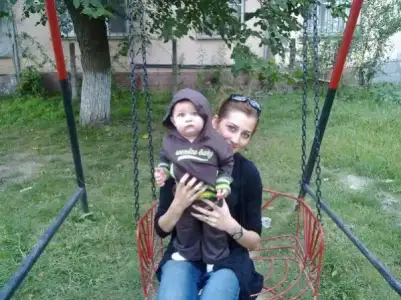 $04102009832.webp