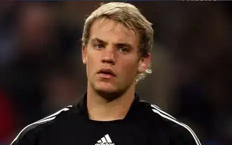 $neuer_bayern_munih_ile_5_yilligina_anlasma_imzaladi.webp