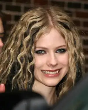 $Avril Lavigne-3.webp $Avril Lavigne-3.webp
