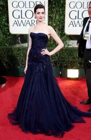 $anne-hathaway-dress.webp