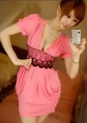 $DERIN-GOGUS-DEKOLTELI-COK-SEKSI-ELBISE__41444564_0.webp