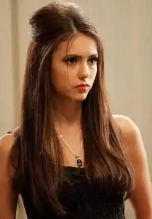 Nina_Dobrev_Sa_Modelleri_17.webp