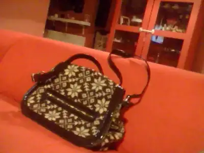 $Snapshot_20110925_1.webp