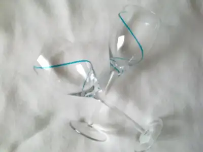 $30102011302.webp