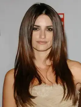 $penelopecruzhairstyles_longstraighthairstyle.webp