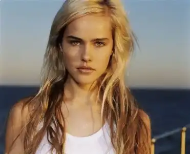 $isabel-lucas-5.webp $isabel-lucas-5.webp