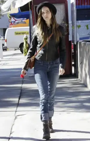$IsabelLucas_Out_&_About_Los_Feliz_120110_.webp