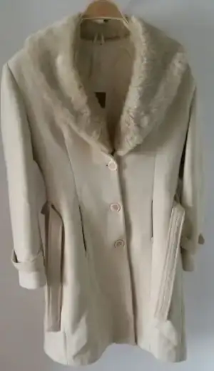 krem kaşe mont.webp