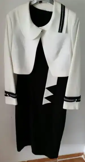 siyah beyaz takım.webp