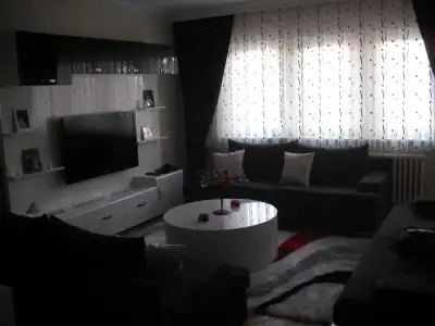 $313559_10150430391359511_574669510_8253416_81858515_n[1].webp