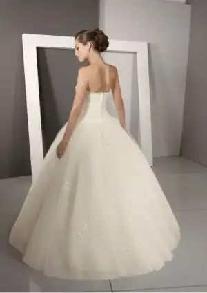 $bridal-dress-wl-0106_02.webp