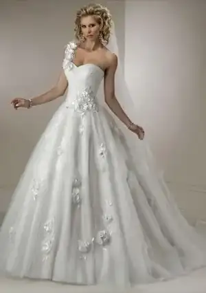 $tulle-fashion-floral-one-shoulder-with-sweetheart-neckline-and-rouched-bodice-in-ball-gown-s...webp