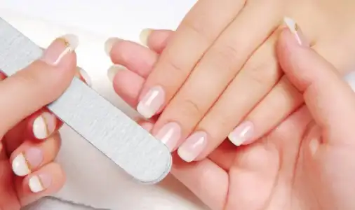 manicure.webp