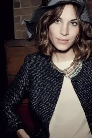 $Alexa-Chung-Vero-Moda-7.webp $Alexa-Chung-Vero-Moda-7.webp