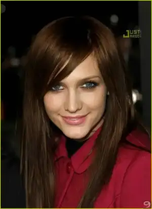 $Ashlee-Simpson-Cloverfield-LA-Premiere.webp
