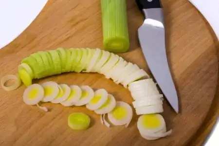 2 Haftada 5 Kilo Verdiren Pırasa Çayı