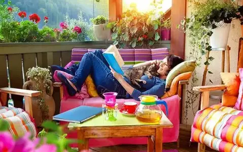 Huzur Dolu Balkon Dekorasyonları