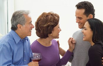 Erkek arkadaşımın ailesi ile tanışırken ne yapmalıyım?