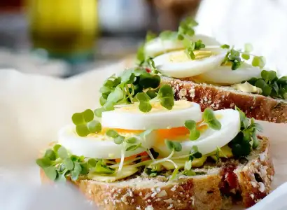 open-faced-egg-sandwich.webp