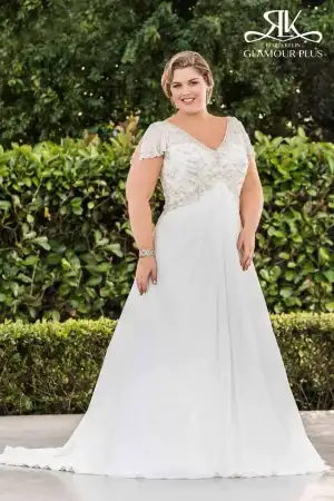 2018_buyuk_beden_gelinlik_modelleri (5).webp