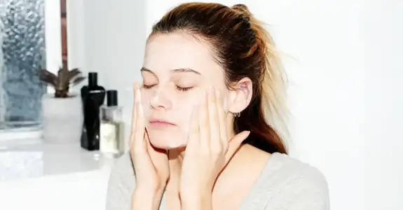 ciltteki_bakterileri_yok_eden_maske.jpg ciltteki_bakterileri_yok_eden_maske.jpg