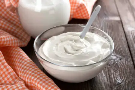 pul_biber_yogurt_gobek_eritme.webp