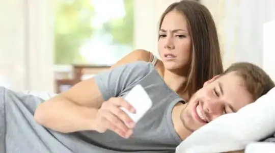 İlişkide Asla Yapılmaması Gereken Davranışlar