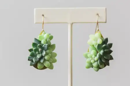 living-plant-succulent-jewelry-susan-mcleary-passionflower-5.webp