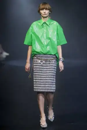 plastik_Giysi_ve_ayakkabilar (1).webp