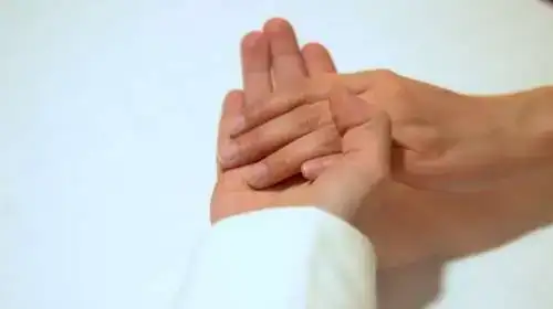 Lökonişi Nedir? Nasıl Tedavi Edilir?