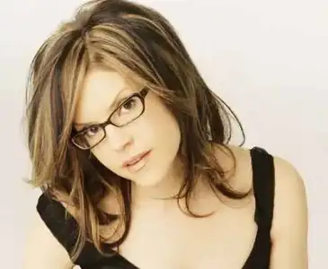 $Glasses-has-more-sexy.webp