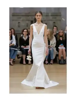 Oscar_De_La_Renta_Gelinlik_Modelleri_2018 (3).webp