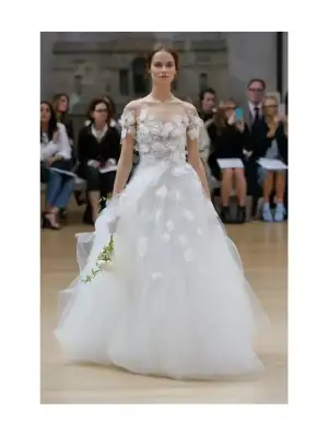 Oscar_De_La_Renta_Gelinlik_Modelleri_2018 (4).webp