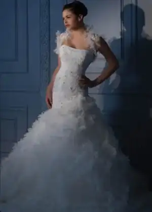 $039-demetriosbride.webp
