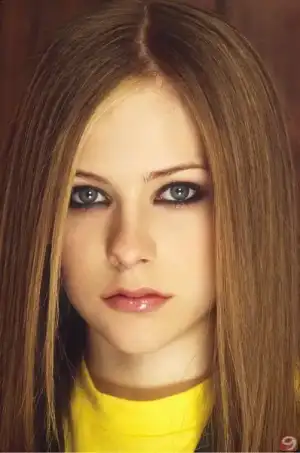 $Avril-Lavigne-Anthony-Cutajar-Shoot.webp