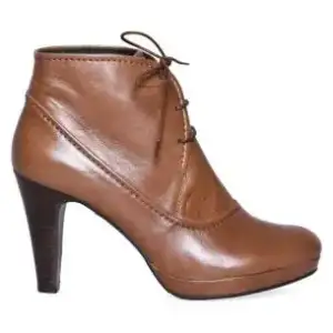 $billi-bi-kort-stovle-paa-plateau-cognac-3312792-305x305.webp