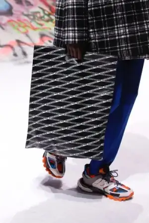 Balenciaga-Fall-2018-Sneakers-2.webp