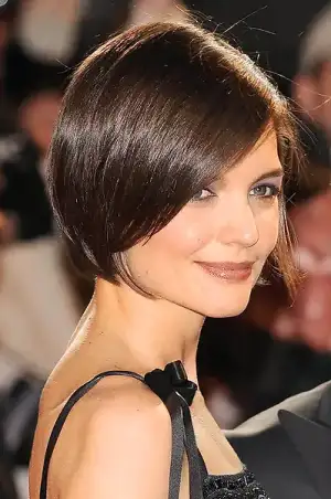 $Katie-Holmes-Gorgeous-Hairstyles-01.webp