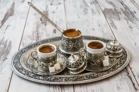 İlişkilerde İçeceklerin Anlamı Kahve, Çay, Rakı...