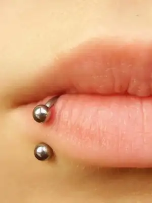 $Lip_piercing_by_AnorexicBeautyQeen.webp