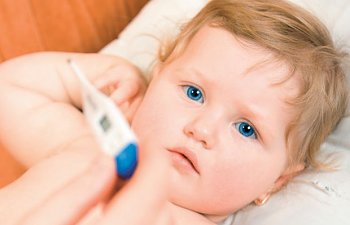 Aşı Sonrası Ateş Bebeklerde Nasıl Düşürülür?