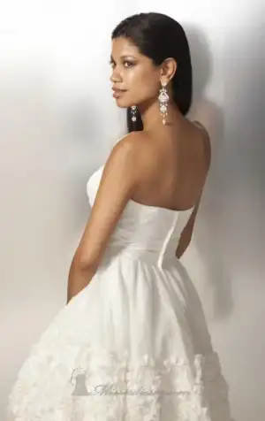 $17103-dress-by-clarissealt6.webp