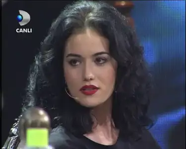 $fahriye evcen2.webp